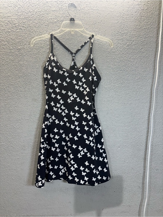Outdoor Voices Dresses & Skirts - Outdoor Voices Black and White Floral Active Skort